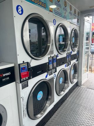 Cabina/modulo lavandería autoservicio