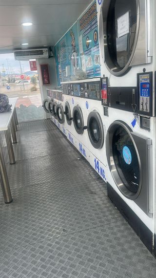 Cabina/modulo lavandería autoservicio