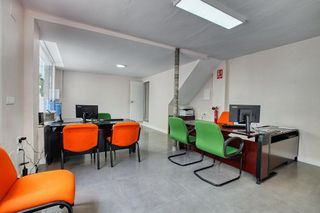 Local comercial en venta en Zona Hispanidad-Vivar Téllez en Vélez-Málaga
