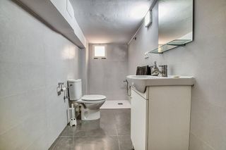 Local comercial en venta en Zona Hispanidad-Vivar Téllez en Vélez-Málaga