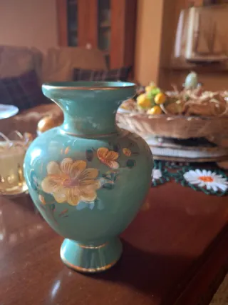 Vasetto in porcellana vintage decorato