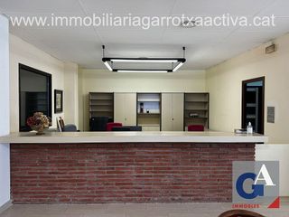 Local comercial en venta en Olot