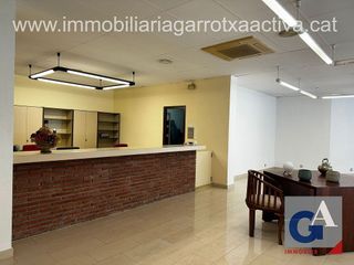 Local comercial en venta en Olot