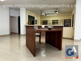 Local comercial en venta en Olot