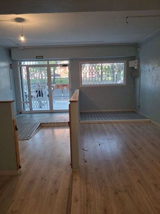 Local comercial en alquiler en La Plana en Esplugues de Llobregat