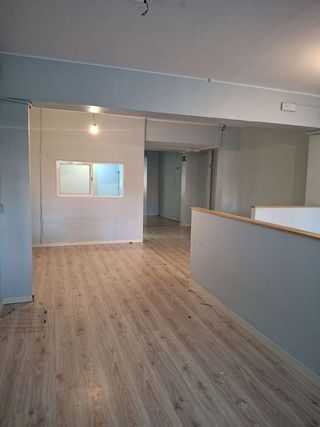 Local comercial en alquiler en La Plana en Esplugues de Llobregat