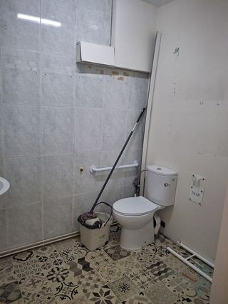 Local comercial en alquiler en La Plana en Esplugues de Llobregat