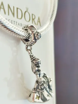 Charm Colgante Bella en La Bella y Bestia Disney