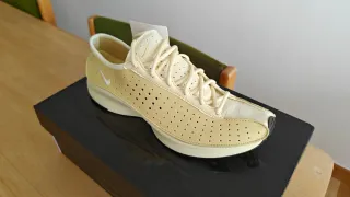 Zapatillas Nike Mujer Beige/Blanco