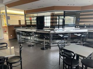 Local comercial en alquiler en As Lagoas en Ourense