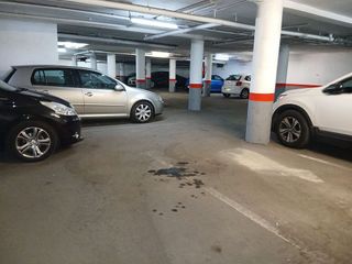 Garaje en alquiler en Ensanche - Diputación en Alicante