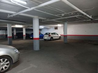 Garaje en alquiler en Ensanche - Diputación en Alicante