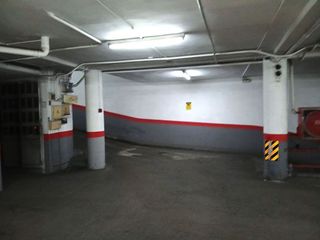 Garaje en alquiler en Ensanche - Diputación en Alicante