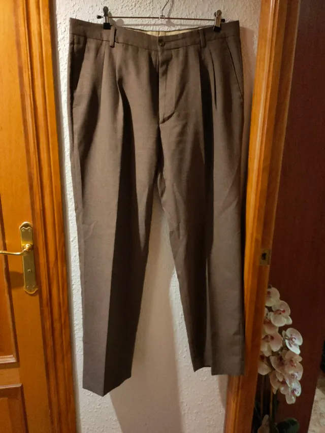 Pantalones de vestir caballero marrones