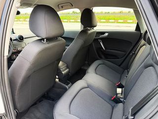 Audi A1 SPORTBACK 1.6 TDI 90cv AMBITION con NAVEGADOR, BLUETOOTH...