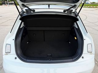 Audi A1 SPORTBACK 1.6 TDI 90cv AMBITION con NAVEGADOR, BLUETOOTH...