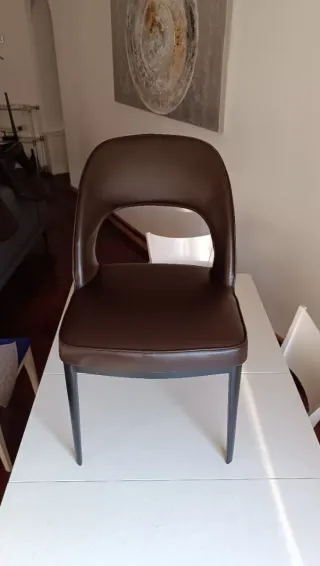 4 Sillas Diseño Piel Marrón Nuevas