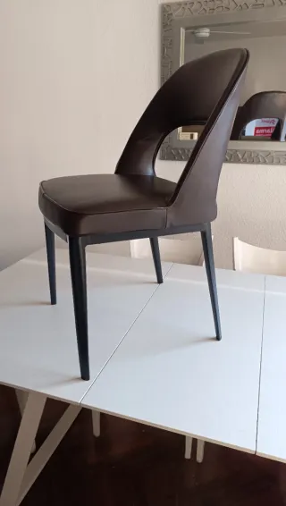 4 Sillas Diseño Piel Marrón Nuevas