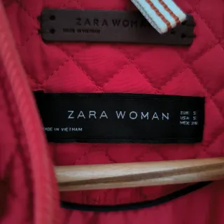 Cazadora acolchada Roja Zara Woman Talla S