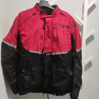 Chaqueta Jet Roja y Negra