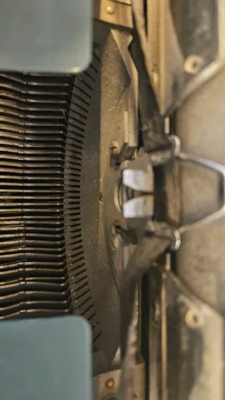 Máquina de escribir Olivetti Studio 44