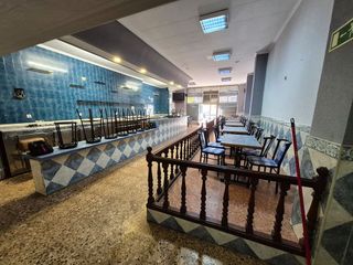 Local comercial en venta en La Magdalena - Versalles en Avilés