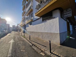 Local comercial en venta en El Cerro en Sevilla