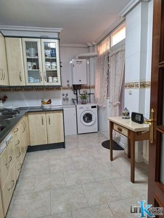 Piso en venta en Linares