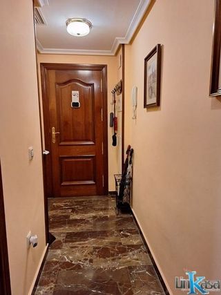 Piso en venta en Linares