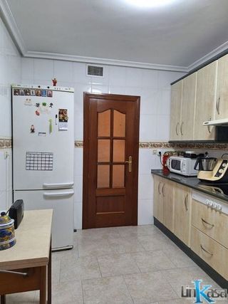 Piso en venta en Linares