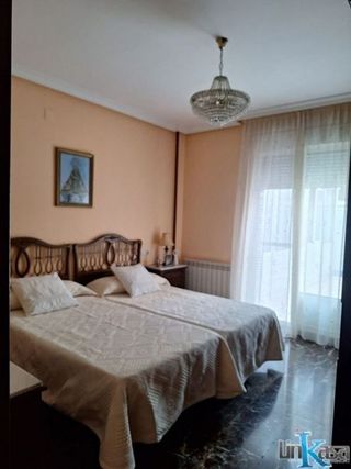 Piso en venta en Linares