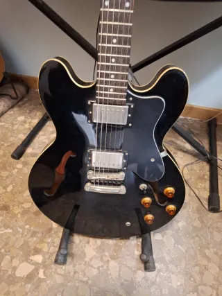 Guitarra Eléctrica Epiphone Dot Negra