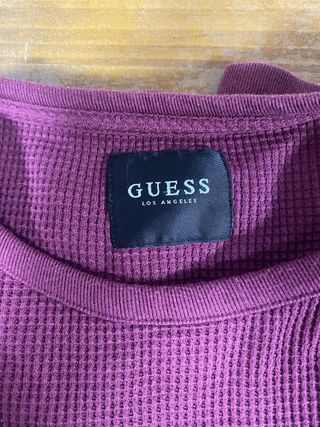 Jersey GUESS burdeos talla M