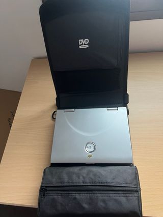 Reproductor DVD AIRIS . Ideal para coches