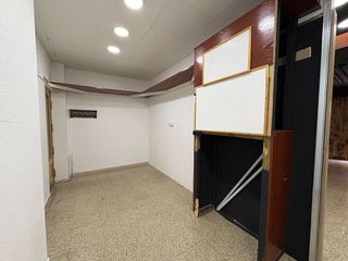 Local comercial en alquiler en Instituts - Ponent - Sota el Camí Ral en Granollers