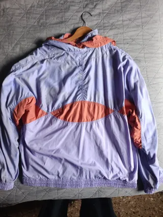 Cortavientos Vintage Mito Morado y Naranja