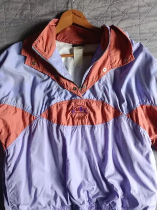 Cortavientos Vintage Mito Morado y Naranja