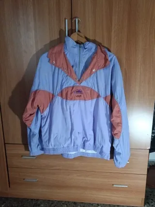 Cortavientos Vintage Mito Morado y Naranja