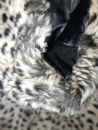 Casaco de pelo estampado leopardo