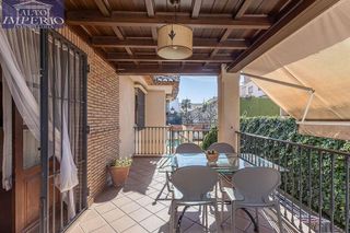 Chalet en venta en Ogíjares