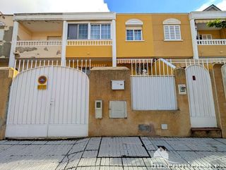 Chalet en venta en Linares