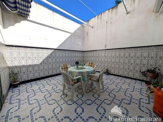 Chalet en venta en Linares