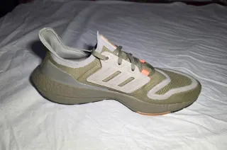 Adidas Ultraboost 22 Verde Militar n44,5