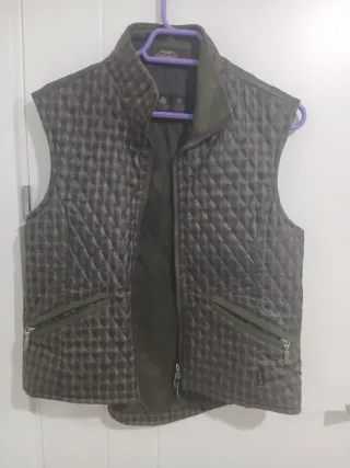 Chaqueta y chaleco Barbour beige y verde