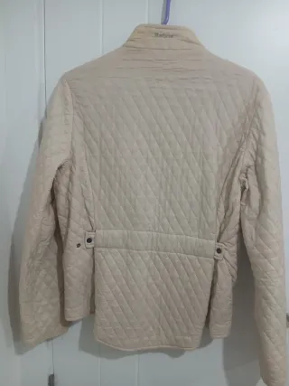 Chaqueta y chaleco Barbour beige y verde