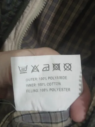 Chaqueta y chaleco Barbour beige y verde