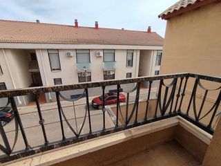 Casa adosada en venta en Tomelloso