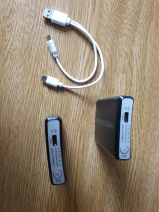 Calcetines térmicos USB negros y azules