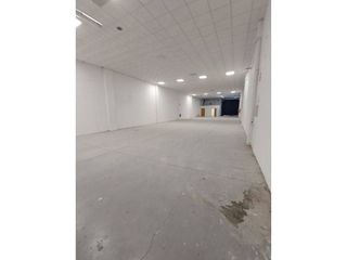 Nave industrial en alquiler en Valdepelayo - Montepinos - Arroyo Culebro en Leganés