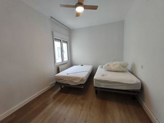 Piso en alquiler en Centro en Gijón